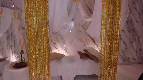 Snapshot of bellarosex1 chatting on 28, 10, 2025 Bella Rose online show from 28, 10, 2025