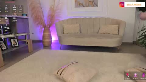 CALL ME BELLA online show from 21, 10, 2025