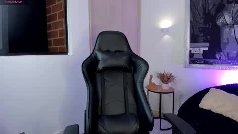 CALL ME BELLA online show from 1, 2, 2026