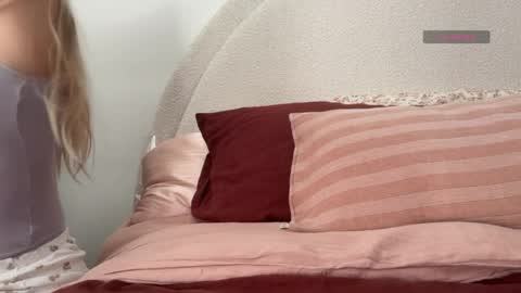 Isabella Ryder online show from 25, 3, 2026