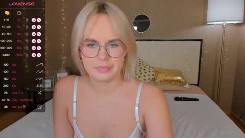 Snapshot of bellatip chatting on 14, 2, 2025 Bella online show from 14, 2, 2025