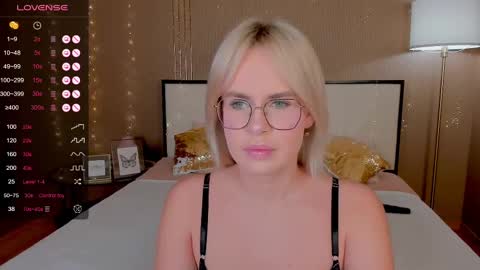 Snapshot of bellatip chatting on 17, 2, 2025 Bella online show from 17, 2, 2025