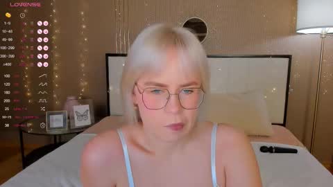 Snapshot of bellatip chatting on 18, 10, 2025 Bella online show from 18, 10, 2025