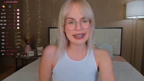 Snapshot of bellatip chatting on 12, 2, 2026 Bella online show from 12, 2, 2026