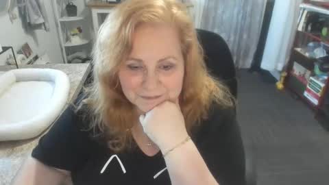 Snapshot of bellavoca chatting on 28, 11, 2025 Bellavoca online show from 28, 11, 2025