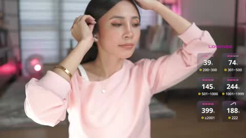 Snapshot of belle_adrienne chatting on 13, 2, 2025 Belle Adrienne IG online show from 13, 2, 2025