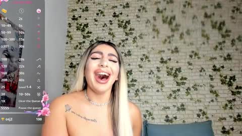 Snapshot of belle_hallle chatting on 7, 12, 2024 LucyJelly online show from 7, 12, 2024