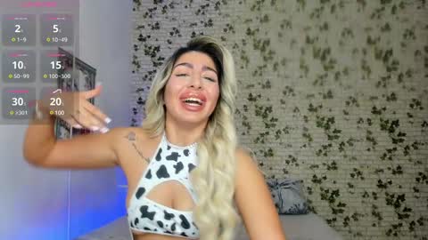 Snapshot of belle_hallle chatting on 10, 3, 2025 LucyJelly online show from 10, 3, 2025