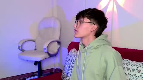 Neon online show from 14, 10, 2025