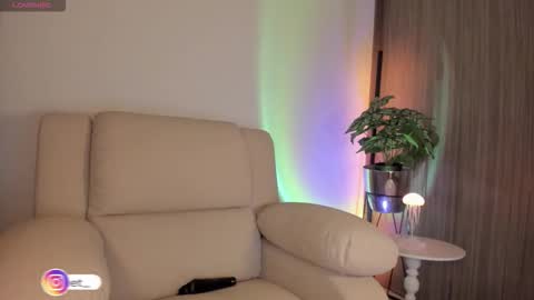  Bella  online show from 13, 3, 2026