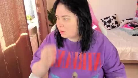 LinaBoo online show from 3, 11, 2025