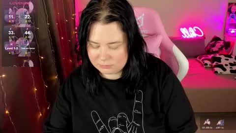 LinaBoo online show from 17, 11, 2025