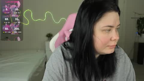 LinaBoo online show from 4, 7, 2026