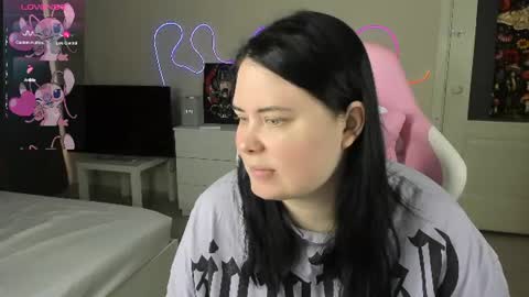 LinaBoo online show from 25, 7, 2026