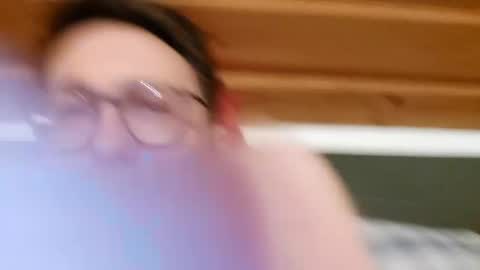 Snapshot of ben00189 chatting on 17, 12, 2024 ben00189 online show from 17, 12, 2024