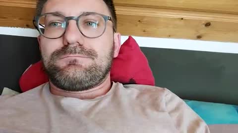 Snapshot of ben00189 chatting on 14, 9, 2025 ben00189 online show from 14, 9, 2025