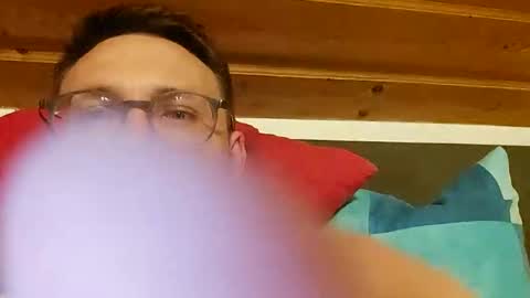 Snapshot of ben00189 chatting on 16, 10, 2025 ben00189 online show from 16, 10, 2025