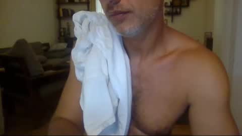 Snapshot of benedett22 chatting on 13, 1, 2026 benedett22 online show from 13, 1, 2026