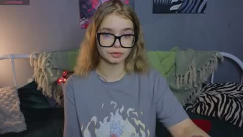KENDALL  NATHAN online show from 27, 6, 2026