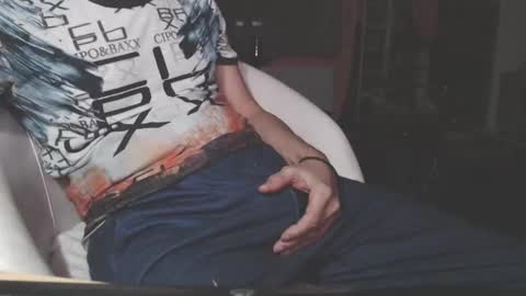 benijamin online show from 26, 2, 2025