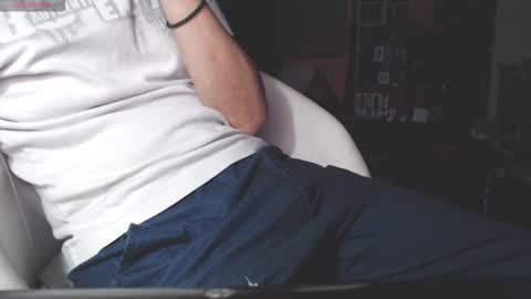 benijamin online show from 2, 11, 2025