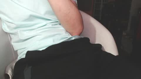 Snapshot of benijamin chatting on 5, 5, 2026 benijamin online show from 5, 5, 2026