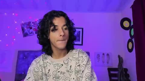 benjamin_fiore online show from 6, 3, 2025