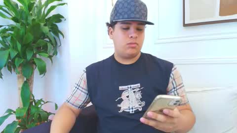 bennett_alejoo online show from 5, 1, 2026