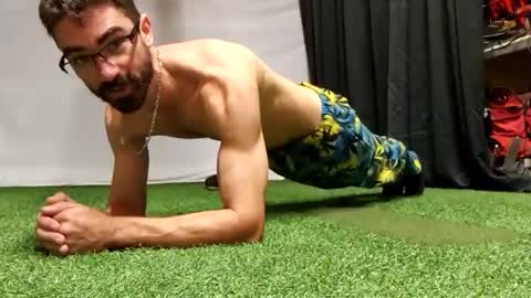 benny_boy95 online show from 6, 10, 2025