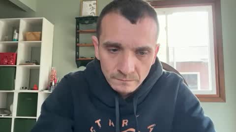 Snapshot of bennymn chatting on 2, 5, 2026 benny and innocentvixon online show from 2, 5, 2026