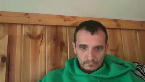 Snapshot of bennymn chatting on 17, 5, 2026 benny and innocentvixon online show from 17, 5, 2026