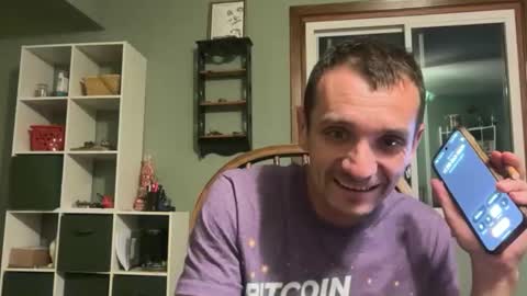 Snapshot of bennymn chatting on 28, 5, 2026 benny and innocentvixon online show from 28, 5, 2026