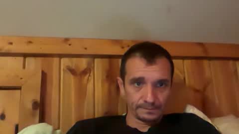 Snapshot of bennymn chatting on 31, 5, 2026 benny and innocentvixon online show from 31, 5, 2026