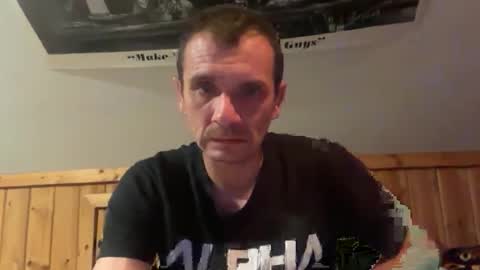 Snapshot of bennymn chatting on 3, 6, 2026 benny and innocentvixon online show from 3, 6, 2026