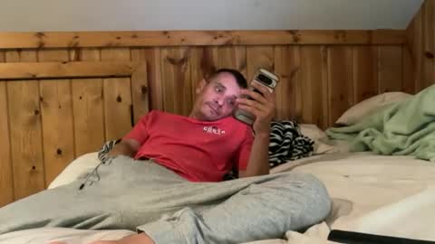 Snapshot of bennymn chatting on 26, 6, 2026 benny and innocentvixon online show from 26, 6, 2026