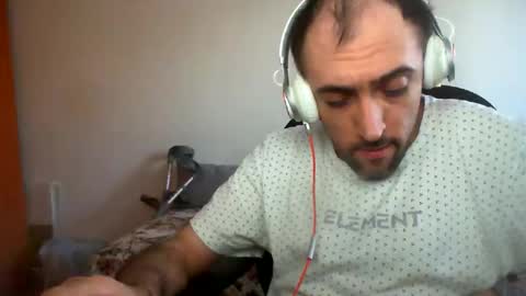 Snapshot of bentish chatting on 17, 12, 2024 bentish online show from 17, 12, 2024