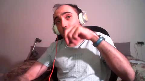 Snapshot of bentish chatting on 17, 12, 2024 bentish online show from 17, 12, 2024