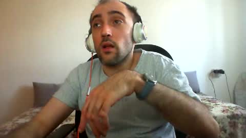 Snapshot of bentish chatting on 18, 12, 2024 bentish online show from 18, 12, 2024