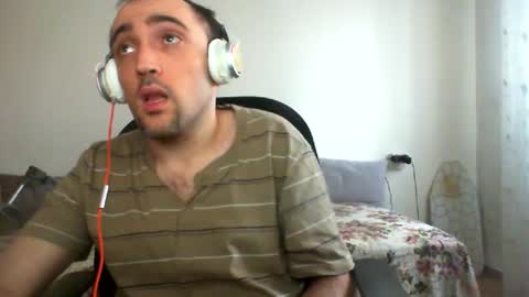 Snapshot of bentish chatting on 21, 12, 2024 bentish online show from 21, 12, 2024