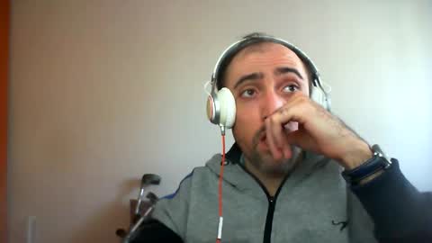 Snapshot of bentish chatting on 8, 1, 2025 bentish online show from 8, 1, 2025