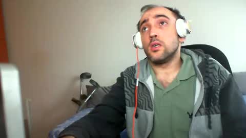 Snapshot of bentish chatting on 5, 2, 2025 bentish online show from 5, 2, 2025