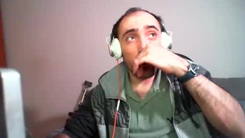 Snapshot of bentish chatting on 5, 2, 2025 bentish online show from 5, 2, 2025