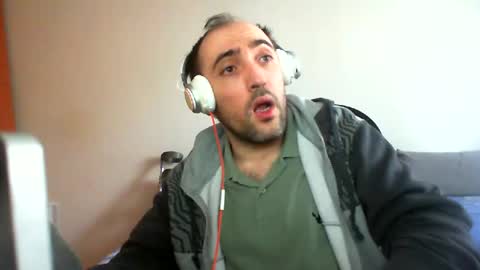 Snapshot of bentish chatting on 6, 2, 2025 bentish online show from 6, 2, 2025