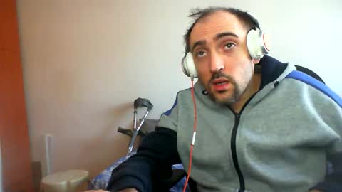 Snapshot of bentish chatting on 11, 2, 2025 bentish online show from 11, 2, 2025