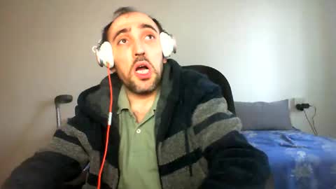 Snapshot of bentish chatting on 11, 2, 2025 bentish online show from 11, 2, 2025