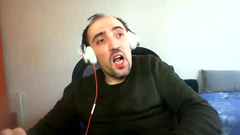 Snapshot of bentish chatting on 14, 2, 2025 bentish online show from 14, 2, 2025