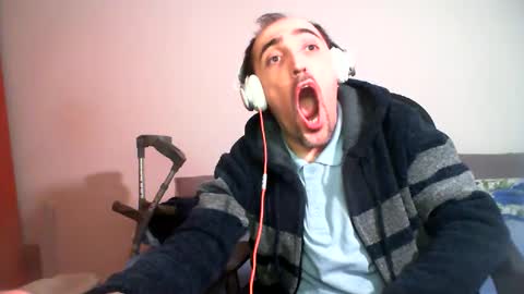 Snapshot of bentish chatting on 14, 2, 2025 bentish online show from 14, 2, 2025