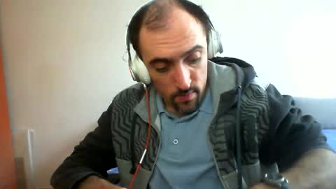 Snapshot of bentish chatting on 15, 2, 2025 bentish online show from 15, 2, 2025