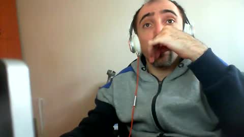 Snapshot of bentish chatting on 17, 2, 2025 bentish online show from 17, 2, 2025