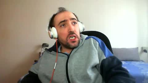 Snapshot of bentish chatting on 19, 2, 2025 bentish online show from 19, 2, 2025